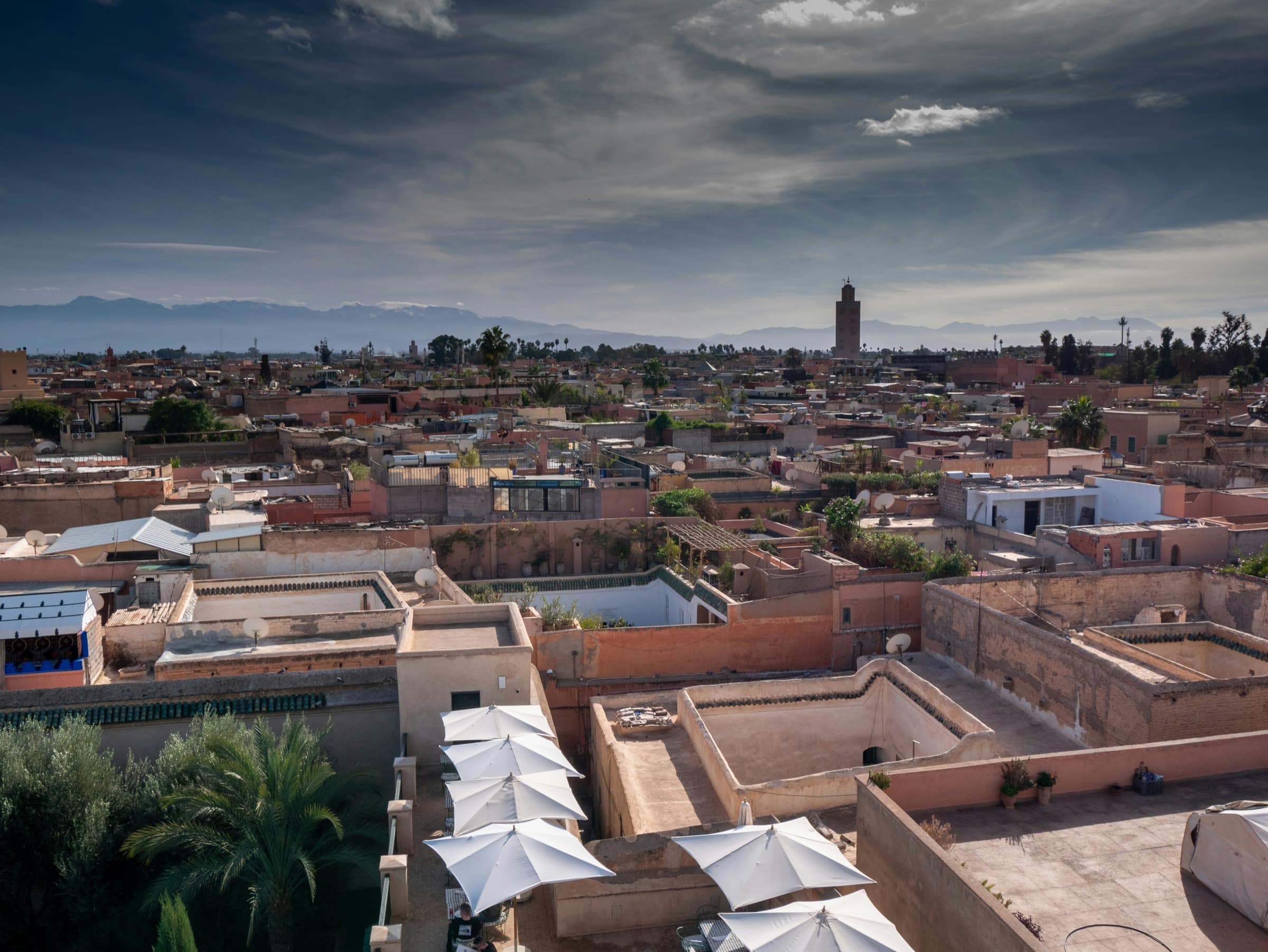 Alcool à Marrakech, la vraie nuance : où j'achète, où je bois, ce que je ne fais pas