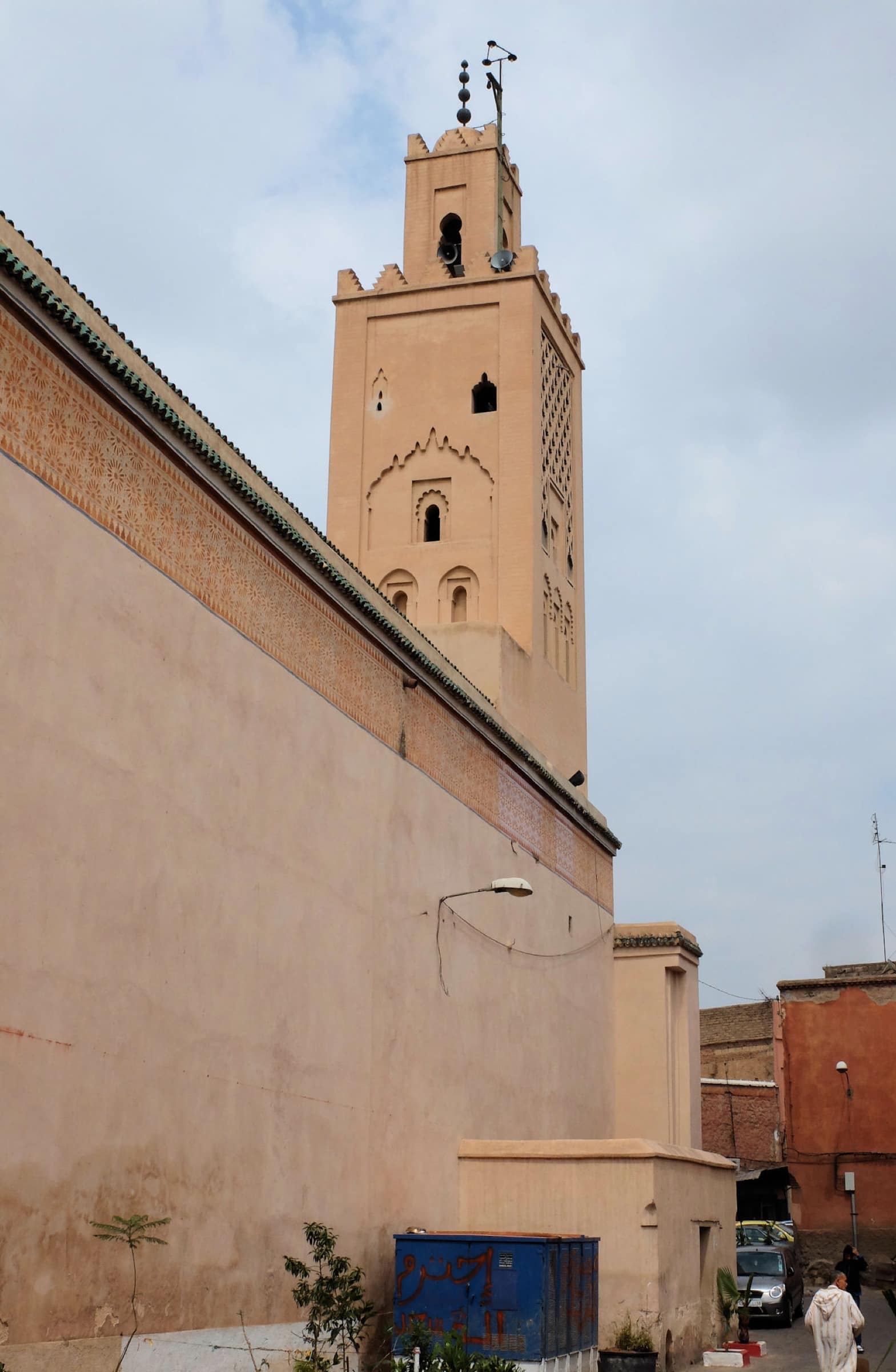 Minaret carré de la mosquée Bab Doukkala à Marrakech, style saadien