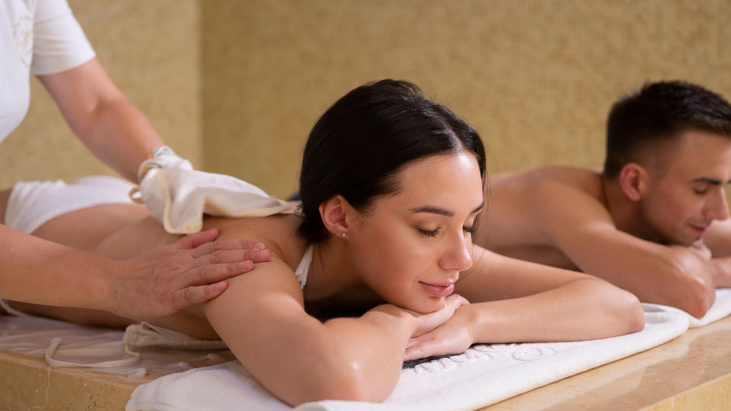 Massage en duo dans un spa de palace